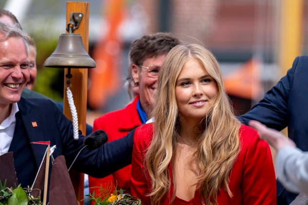Prinses Amalia tijdens de quiz in Dokkum DOKKUM - Koningsdag wordt in Dokkum in Friesland gevierd door de Koninklijke familie. Credit : Frank van Beek CC Dokkum Nederland  Copyright: xx FrankxvanxBeekx xCCx