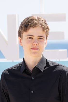 The 9th Canneseries International Festival - SUMMER OF 1985 Photocall Linus Rogsgard, Amy Deasismont, Bjorn Stein attends the SUMMER OF 1985 Photocall at the 9th Canneseries International Festival at Plage Du Majestic on April 27, 2026 in Cannes, France. Photo by ShootPix ABACAPRESS.COM Cannes France  Copyright: xShootpix ABACAx