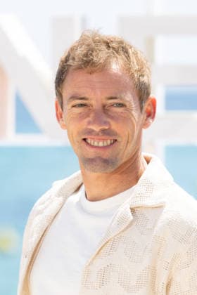 The 9th Canneseries International Festival - Vendee Globe Seuls Autour Du Monde Photocall Thomas Ruyant attends the Vendée Globe: Seuls Autour Du Monde Photocall at the 9th Canneseries International Festival at Plage Du Majestic on April 27, 2026 in Cannes, France. Photo by ShootPix ABACAPRESS.COM Cannes France  Copyright: xShootpix ABACAx