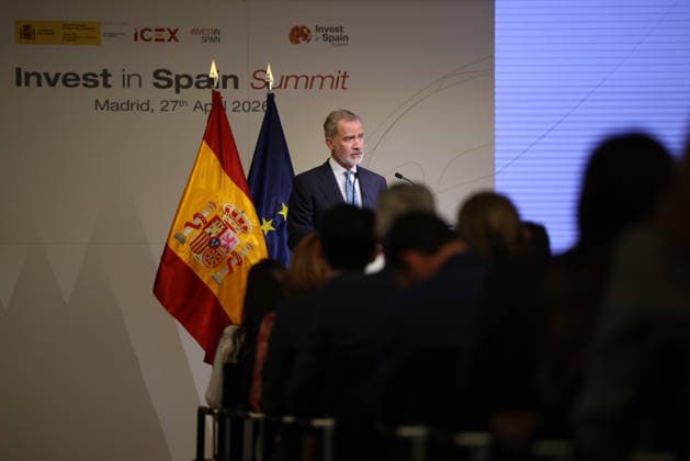 The King closes the second edition of the Invest in Spain Summit King Felipe VI closes the second edition of the Invest in Spain Summit, in the Royal Collections Gallery of the Royal Palace in Madrid, on April 27, 2026, in Madrid Spain The Invest in Spain Summit is a strategic international forum organized by ICEX Invest in Spain to promote foreign direct investment FDI in Spain Its main objective is to facilitate dialogue at the highest level between the Spanish Government and the leaders of the main global multinationals to analyze trends and detect new business opportunities 27 APRIL 2026 Alejandro Martínez Vé Madrid Madrid Madrid Spain  Copyright: xAlejandroxMartinezxVÃ lezx 7478016