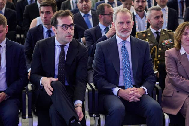 April 27, 2026, Madrid, Madrid, Spain: CARLOS CUERPO, Deputy Prime Minister and Minister of Economy, Trade and Business, KING FELIPE VI of Spain attend the second edition of the Ã¢â‚¬oeInvest in Spain SummitÃ¢ Madrid Spain - ZUMAc260 20260427_zep_c260_005 Copyright: xMikexChicorrox