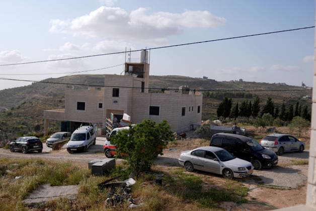 Palestinians evacuate home after Israeli Settler attack in West Bank WEST BANK, PALESTINE - APRIL 27: Palestinians evacuate usable items from a home following an attack by Israeli settlers in the village of Jalud, south of Nablus, in West Bank, Palestine on April 27, 2026. According to local sources, dozens of settlers, under the protection of Israeli soldiers, stormed the village and attacked residents and their property with stones and Molotov cocktails, setting fires to homes and vehicles. Issam Rimawi Anadolu Nablus West Bank. Editorial use only. Please get in touch for any other usage.  Copyright: x2026xAnadoluxIssamxRimawix