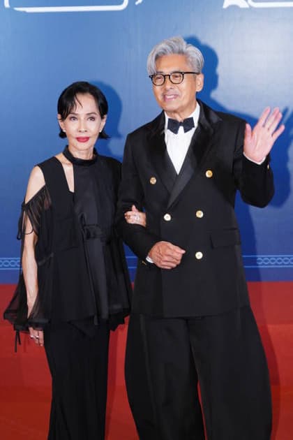 HONG KONG, CHINA - APRIL 27: Actor Chow Yun-fat and his wife Jasmine Tan attend the global press conference of film Cold War 1994 on April 27, 2026 in Hong Kong, China.  Copyright: xVCGx 111637729713