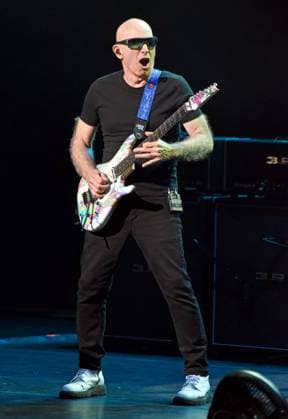 Joe Satriani on stage for SatchVai Band Surfing With the Hydra 2026 Tour, Atlanta Symphony Hall, Atlanta, GA, April 27, 2026. Photo By: Derek Storm Everett Collection SatchVai Band Surfing With the Hydra 2026 Tour PUBLICATIONXNOTxINxCANxCHNxFRAxITAxJPNxNORxPOLxRUSxESPxUKxUSA