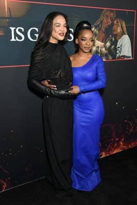 Tessa Thompson, Kara Young at arrivals for IS GOD IS Premiere, Brooklyn Academy of Music (BAM) Rose Cinema, New York, NY, April 27, 2026. Photo By: Quoin Pics Everett Collection IS GOD IS Premiere PUBLICATIONXNOTxINxCANxCHNxFRAxITAxJPNxNORxPOLxRUSxESPxUKxUSA