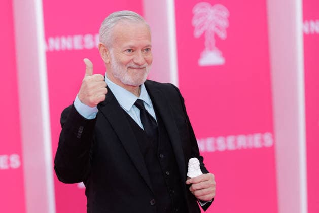 Pink Carpet - The 9th Canneseries International Festival - Day 5 Francis Huster attends the Day Five of the 9th Canneseries International Festival on April 27, 2026 in Cannes, France. Photo by ShootPix ABACAPRESS.COM Cannes France  Copyright: xShootpix ABACAx