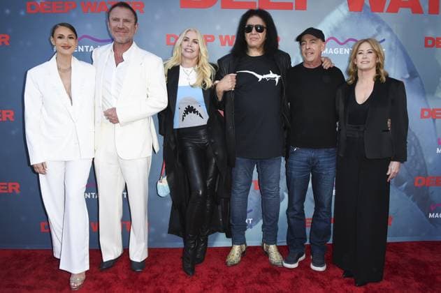 Johanna Harlin, Bob Yari, Renny Harlin, Gene Simmons, Amanda Harvey, Shannon Tweed at arrivals for DEEP WATER Premiere, Paramount Theater, Los Angeles, CA, April 27, 2026. Photo By: Elizabeth Goodenough Everett Collection DEEP WATER Premiere PUBLICATIONXNOTxINxCANxCHNxFRAxITAxJPNxNORxPOLxRUSxESPxUKxUSA