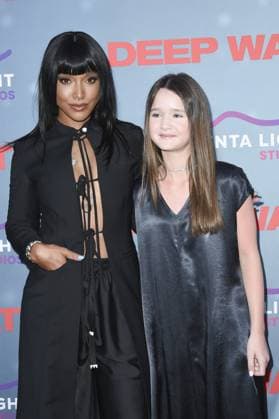 Lucy Barrett, Molly Belle Wright at arrivals for DEEP WATER Premiere, Paramount Theater, Los Angeles, CA, April 27, 2026. Photo By: Elizabeth Goodenough Everett Collection DEEP WATER Premiere PUBLICATIONXNOTxINxCANxCHNxFRAxITAxJPNxNORxPOLxRUSxESPxUKxUSA