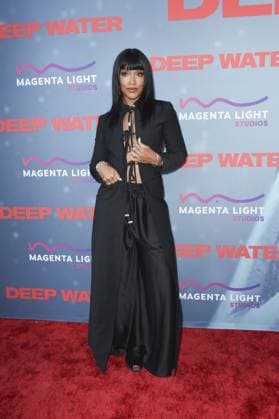 Lucy Barrett at arrivals for DEEP WATER Premiere, Paramount Theater, Los Angeles, CA, April 27, 2026. Photo By: Elizabeth Goodenough Everett Collection DEEP WATER Premiere PUBLICATIONXNOTxINxCANxCHNxFRAxITAxJPNxNORxPOLxRUSxESPxUKxUSA