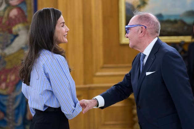 28-04-2026 Madrid Queen Letizia during as meeting with members of the Carlos I chair of public policy and a group of experts from the Legislative Observatory for rare diseases and orphan drugs at Zarzuela palace in Madrid. No Spain Â  Copyright: xPPEx
