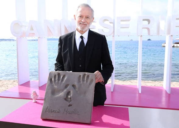 Francis Huster at a photocall for his handprints, on the Majestic beach during the 9th edition of the Canneseries festival in Cannes, on April 28, 2026 Denis Guignebourg Bestimage Francis Huster at a photocall for his handprints, on the Majestic beach during the 9th edition of the Canneseries festival in Cannes, on April 28, 2026 Cannes France  Copyright: xDenisxGuignebourgx xBestimagexDenisxGuignebourgx xBestimagex