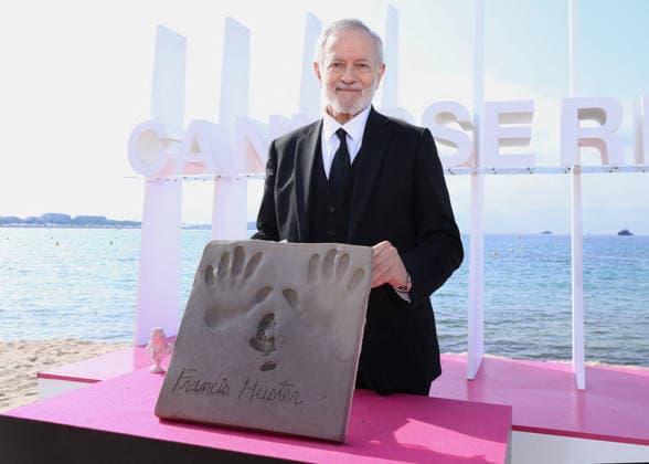 Francis Huster at a photocall for his handprints, on the Majestic beach during the 9th edition of the Canneseries festival in Cannes, on April 28, 2026 Denis Guignebourg Bestimage Francis Huster at a photocall for his handprints, on the Majestic beach during the 9th edition of the Canneseries festival in Cannes, on April 28, 2026 Cannes France  Copyright: xDenisxGuignebourgx xBestimagexDenisxGuignebourgx xBestimagex