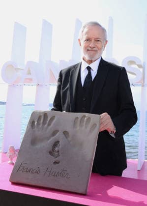 Francis Huster at a photocall for his handprints, on the Majestic beach during the 9th edition of the Canneseries festival in Cannes, on April 28, 2026 Denis Guignebourg Bestimage Francis Huster at a photocall for his handprints, on the Majestic beach during the 9th edition of the Canneseries festival in Cannes, on April 28, 2026 Cannes France  Copyright: xDenisxGuignebourgx xBestimagexDenisxGuignebourgx xBestimagex
