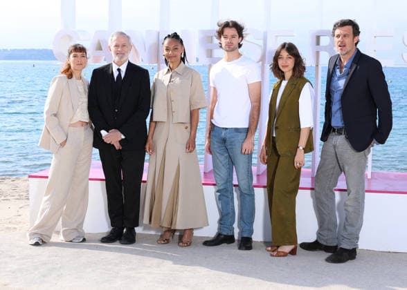 Alex Doux, Francis Huster, Erika Sainte, Lannick Gautry, Zoi Severin, Philypa Phoenix et Bruno Garcia Photocall for the series Zodiac during the 9th edition of the CanneSeries festival in Cannes, on April 28, 2026 Denis Guignebourg Bestimage Photocall for the series Zodiac during the 9th edition of the CanneSeries festival in Cannes, on April 28, 2026 Cannes France  Copyright: xDenisxGuignebourgx xBestimagexDenisxGuignebourgx xBestimagex