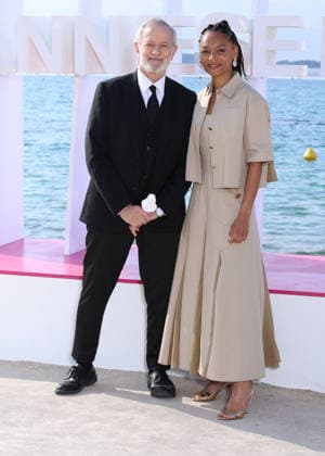 Francis Huster et Philypa Phoenix Photocall for the series Zodiac during the 9th edition of the CanneSeries festival in Cannes, on April 28, 2026 Denis Guignebourg Bestimage Photocall for the series Zodiac during the 9th edition of the CanneSeries festival in Cannes, on April 28, 2026 Cannes France  Copyright: xDenisxGuignebourgx xBestimagexDenisxGuignebourgx xBestimagex