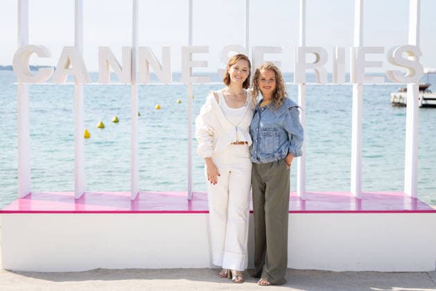 9th Canneseries - L’Or Bleu Photocall Déborah Krey, Barbara Probst attend the photocall of ‘L’OR BLEU’ during the 9th Canneseries International Festival at Plage Du Majestic on April 28, 2026 in Cannes, France. Photo by ShootPix ABACAPRESS.COM Cannes France  Copyright: xShootpix ABACAx