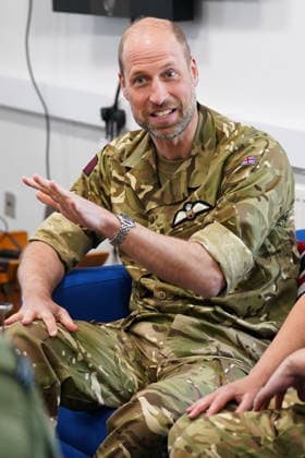 . 28 04 2026. Anglesey, United Kingdom. Prince William during a visit to RAF Valley on the island of Anglesey in Wales, United Kingdom.  xPoolx xi-Imagesx IIM-26741-0012