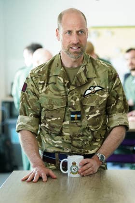 . 28 04 2026. Anglesey, United Kingdom. Prince William during a visit to RAF Valley on the island of Anglesey in Wales, United Kingdom.  xPoolx xi-Imagesx IIM-26741-0021