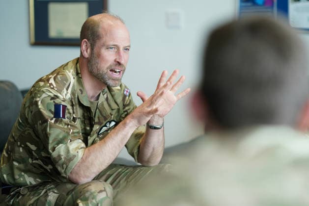 . 28 04 2026. Anglesey, United Kingdom. Prince William during a visit to RAF Valley on the island of Anglesey in Wales, United Kingdom.  xPoolx xi-Imagesx IIM-26741-0030