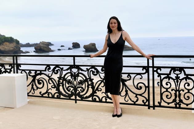 Chanel Cruise Show Photocall - Biarritz Marion Cotillard attending photocall of the Chanel Cruise 2026-2027 fashion show at Casino Municipal in Biarritz, France on April 28, 2026. Photo by Franck Castel ABACAPRESS.COM Biarritz Nouvelle-Aquitaine France  Copyright: xCastelxFranck ABACAx