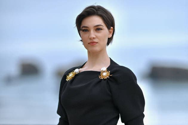 Chanel Cruise Show Photocall - Biarritz Anamaria Vartolomei attending photocall of the Chanel Cruise 2026-2027 fashion show at Casino Municipal in Biarritz, France on April 28, 2026. Photo by Franck Castel ABACAPRESS.COM Biarritz Nouvelle-Aquitaine France  Copyright: xCastelxFranck ABACAx