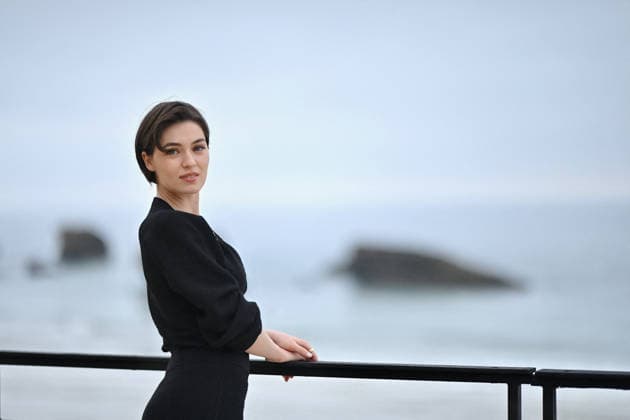 Chanel Cruise Show Photocall - Biarritz Anamaria Vartolomei attending photocall of the Chanel Cruise 2026-2027 fashion show at Casino Municipal in Biarritz, France on April 28, 2026. Photo by Franck Castel ABACAPRESS.COM Biarritz Nouvelle-Aquitaine France  Copyright: xCastelxFranck ABACAx