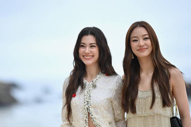 Chanel Cruise Show Photocall - Biarritz Lena Schuett and Miu Natsha attending photocall of the Chanel Cruise 2026-2027 fashion show at Casino Municipal in Biarritz, France on April 28, 2026. Photo by Franck Castel ABACAPRESS.COM Biarritz Nouvelle-Aquitaine France  Copyright: xCastelxFranck ABACAx