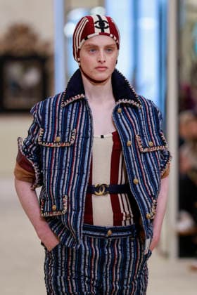 Chanel Collection Croisière 2026 2027 Chanel Cruise fashion show at the Casino municipal de Biarritz, France, on April 28, 2026 Olivier Borde Bestimage A model walks the runway at the Chanel Cruise 2025 fashion show at the Biarritz Municipal Casino, France, on April 28, 2026 Biarritz France  Copyright: xOLIVIERxBORDEx xBESTIMAGExOLIVIERxBORDEx xBESTIMAGEx
