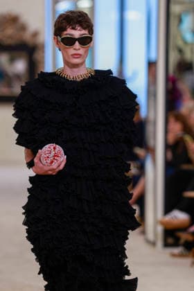 Chanel Collection Croisière 2026 2027 Chanel Cruise fashion show at the Casino municipal de Biarritz, France, on April 28, 2026 Olivier Borde Bestimage A model walks the runway at the Chanel Cruise 2025 fashion show at the Biarritz Municipal Casino, France, on April 28, 2026 Biarritz France  Copyright: xOLIVIERxBORDEx xBESTIMAGExOLIVIERxBORDEx xBESTIMAGEx