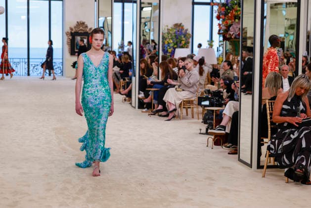 Chanel Collection Croisière 2026 2027 Chanel Cruise fashion show at the Casino municipal de Biarritz, France, on April 28, 2026 Olivier Borde Bestimage A model walks the runway at the Chanel Cruise 2025 fashion show at the Biarritz Municipal Casino, France, on April 28, 2026 Biarritz France  Copyright: xOLIVIERxBORDEx xBESTIMAGExOLIVIERxBORDEx xBESTIMAGEx