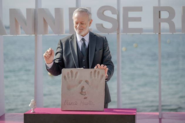 Francis Huster seen for handprinting during the Zodiaque photocall in Hotel Majestic Beach during 9th CanneSeries festival in Cannes, France on April 28, 2026 Photo by Loran Mafar Starface 455461 2026 04 28 Cannes France  Copyright: xLoranxMafarx xStarfacex STAR_455461_031