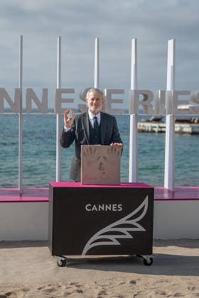 Francis Huster seen for handprinting during the Zodiaque photocall in Hotel Majestic Beach during 9th CanneSeries festival in Cannes, France on April 28, 2026 Photo by Loran Mafar Starface 455461 2026 04 28 Cannes France  Copyright: xLoranxMafarx xStarfacex STAR_455461_013