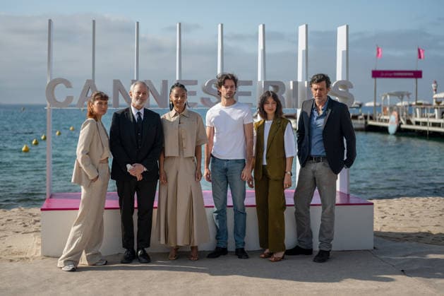 Zodiaque Crew attend the Zodiaque photocall in Hotel Majestic Beach during 9th CanneSeries festival in Cannes, France on April 28, 2026 Photo by Loran Mafar Starface 455461 2026 04 28 Cannes France  Copyright: xLoranxMafarx xStarfacex STAR_455461_045