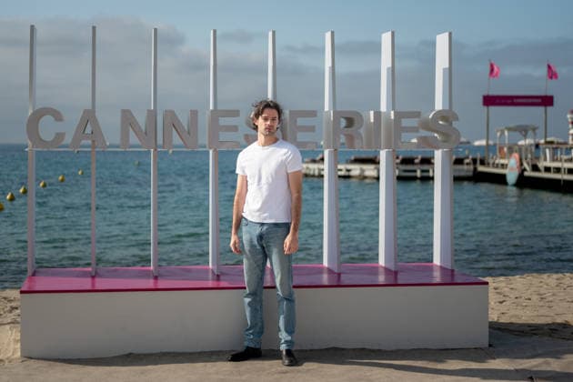 Alex Doux attends the Zodiaque photocall in Hotel Majestic Beach during 9th CanneSeries festival in Cannes, France on April 28, 2026 Photo by Loran Mafar Starface 455461 2026 04 28 Cannes France  Copyright: xLoranxMafarx xStarfacex STAR_455461_056
