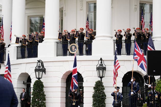 United States Army Herald Trumpeters during the state arrival ceremony of King Charles III and Queen Camilla on the South Lawn of the White House on April 28, 2026 in Washington, DC. Copyright: xYurixGripasx xPoolxviaxCNPx MediaPunchx
