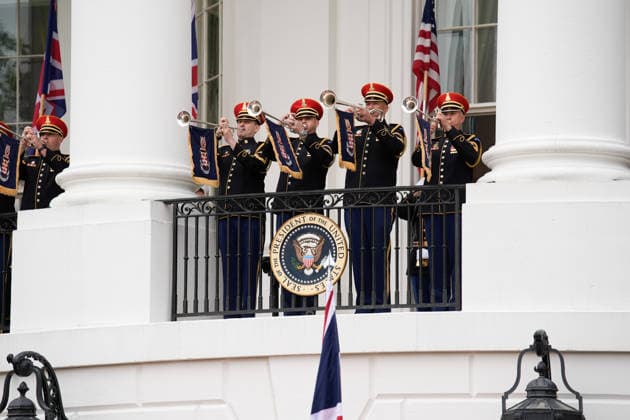 United States Army Herald Trumpeters during the state arrival ceremony of King Charles III and Queen Camilla on the South Lawn of the White House on April 28, 2026 in Washington, DC. Copyright: xYurixGripasx xPoolxviaxCNPx MediaPunchx