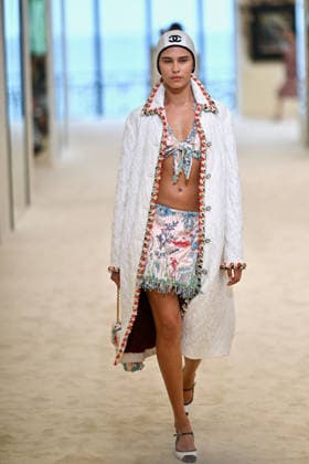 Chanel Cruise 2026 27 - Runway A model walks the runway at the Chanel Cruise 2026-2027 fashion show at Casino Municipal in Biarritz, France on April 28, 2026. Photo by Franck Castel ABACAPRESS.COM Biarritz France  Copyright: xCastelxFranck ABACAx