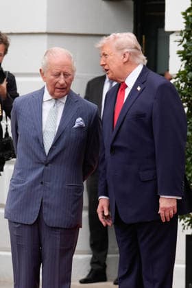 United States President Donald J Trump greets King Charles III of the United Kingdom of Great Britain and Northern Ireland during a State Arrival Ceremony on the South Lawn of the White House in Washington, DC, USA, on March 28, 2026. Copyright: xYurixGripasx xPoolxviaxCNPx MediaPunchx