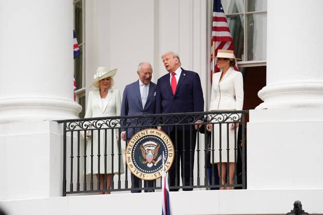 From left to right: Queen Camilla, King Charles III of the United Kingdom of Great Britain and Northern Ireland, United States President Donald J Trump and first lady Melania Trump pose on the Blue Room Balcony during a state arrival ceremony on the South Lawn of the White House in Washington, DC, USA, on April 28, 2026. Copyright: xYurixGripasx xPoolxviaxCNPx MediaPunchx