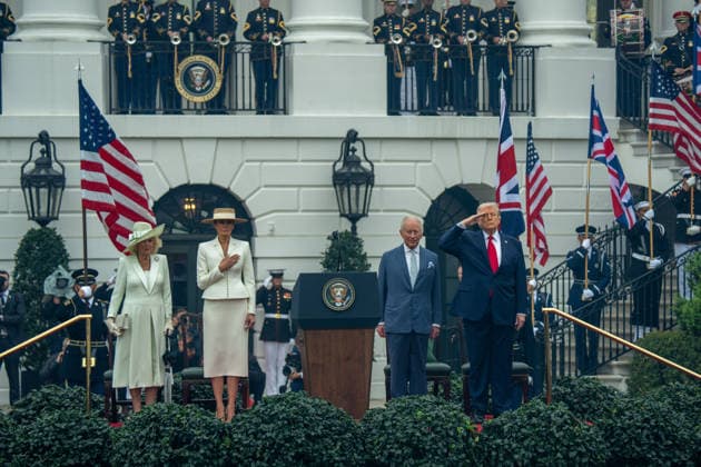 April 28, 2026, Washington, Dc, United States: President Donald Trump welcomes King Charles III of the United Kingdom to the White House for a formal State Visit on April 28, 2026. Washington United States - ZUMAl312 20260428_znp_l312_008 Copyright: xAndrewxLeydenx