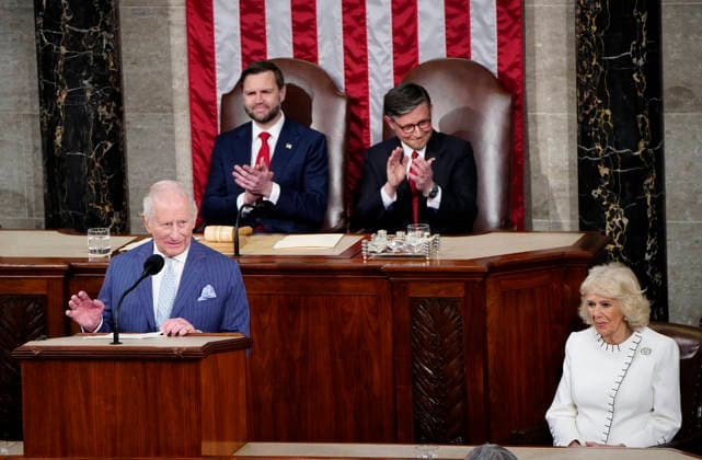 Speaker of the House Mike Johnson and Vice President JD Vance applaud as Britain s King Charles III prepares to deliver an address to a joint meeting of Congress at the U.S. Capitol in Washington DC on Tuesday, April 28, 2026. The king and Queen Camilla are on a four-day state visit to the U.S. with stops in Washington and New York.  WAP20260428959 BONNIExCASH