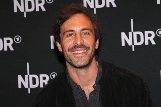 Max Giesinger at the premiere of the ARD documentary film UDO Rebel Rockstar Icon available in the ARD Mediathek from May 10, 2026 on April 28, 2026 at the Astor Film Lounge in Hamburg, Germany Lindenbergs UDO Rebell Rockstar Icon ARD Filmdoku Premiere in Hamburg on April 28, 2026 Max Giesinger at