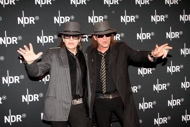 Udo Lindenberg and his lookalike at the premiere of the ARD documentary film UDO Rebel Rockstar Icon available in the ARD Mediathek from May 10, 2026 on April 28, 2026 at the Astor Film Lounge in Hamburg Udo Lindenberg and his lookalike at the premiere of the ARD