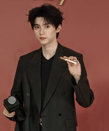 WUHAN, CHINA - APRIL 28: Actor Zhou Yiran attends Gucci event on April 28, 2026 in Wuhan, Hubei Province of China.  Copyright: xVCGx 111637919302