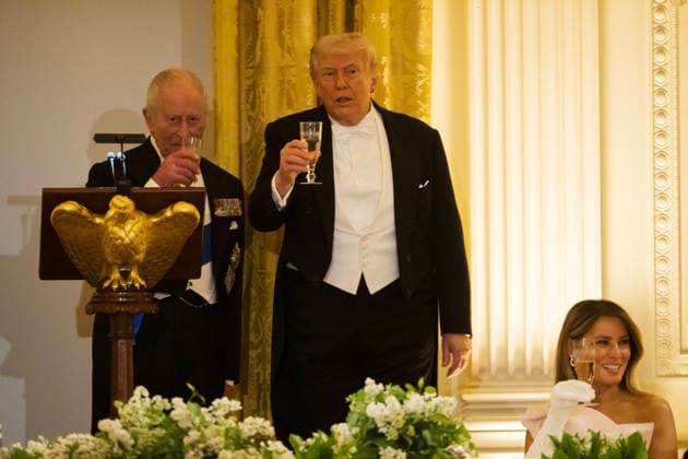 President Donald Trump and Great Britain s King Charles toast one another after giving remarks during a state dinner with President Donald Trump and First Lady Melania Trump at the White House on Tuesday, April 28, 2026 in Washington, DC. Charles spoke to a joint session of Congress earlier in the day, and attended several events with U.S. President Donald Trump.  WAX20260428222 CraigxHudson