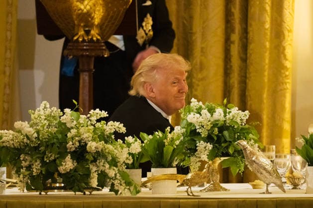 April 28, 2026, Washington, District Of Columbia, USA: WASHINGTON, DC - APRIL 28: President Donald Trump smiles as Great Britain™s King Charles gives remarks during a state dinner with President Donald Trump and First Lady Melania Trump at the White House on Tuesday, April 28, 2026 in Washington, D.C. Charles spoke to a joint session of Congress earlier in the day, and attended several events with U.S. President Donald Trump Washington USA - ZUMAs152 20260428_faa_s152_288 Copyright: xCraigxHudsonx-xPoolxviaxCNPx