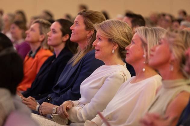 Minister of Justice Annelies Verlinden and Queen Mathilde of Belgium pictured during the 27th edition of the award ceremony of the Womed Award , for best female entrepreneur, organised by Markant and Unizo, Tuesday 28 April 2026 in Brussels.  JAMESxARTHURxGEKIERE 172331936