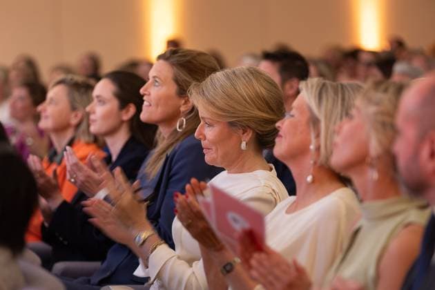 Minister of Justice Annelies Verlinden and Queen Mathilde of Belgium pictured during the 27th edition of the award ceremony of the Womed Award , for best female entrepreneur, organised by Markant and Unizo, Tuesday 28 April 2026 in Brussels.  JAMESxARTHURxGEKIERE 172331937