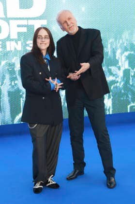 Billie Eilish and James Cameron at the premiere of the 3D concert film Billie Eilish Hit Me Hard and Soft The Tour at Odeon Luxe Leicester Square London, 28 04 2026 Foto:xD.xJonesx xFuturexImagex eilish_6410