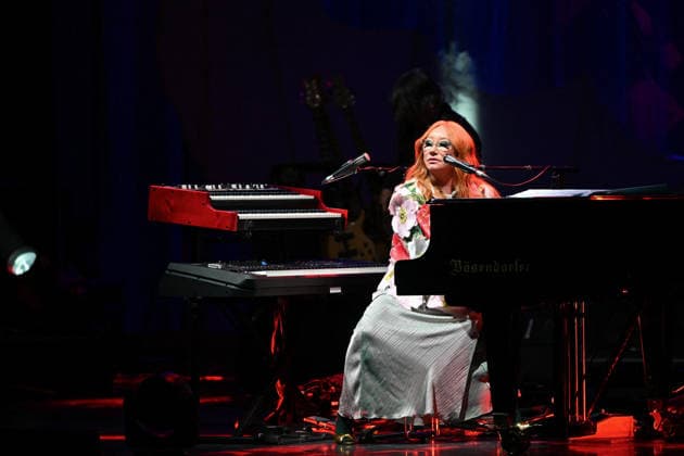 Tori Amos Performs At L Olympia - Paris Tori Amos performs at the l Olympia in Paris, France on April 28, 2026. Photo by Christophe Meng ABACAPRESS.COM Paris Ile-de-France France  Copyright: xMengxChristophe ABACAx